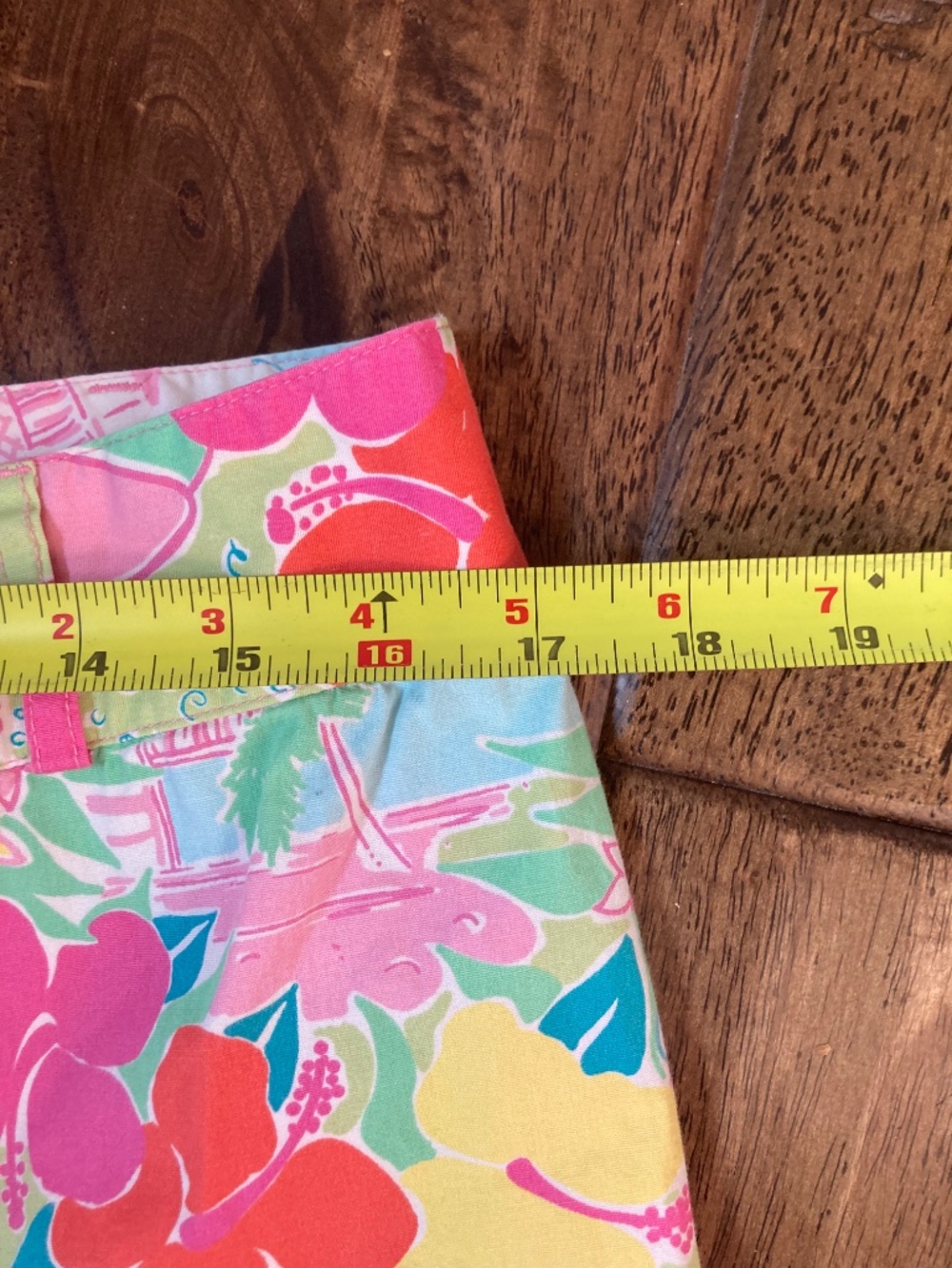 Lily Pulitzer White Tag Capris sz 14 Beach Tropical Floral Lightweight Resort - Picture 7 of 7